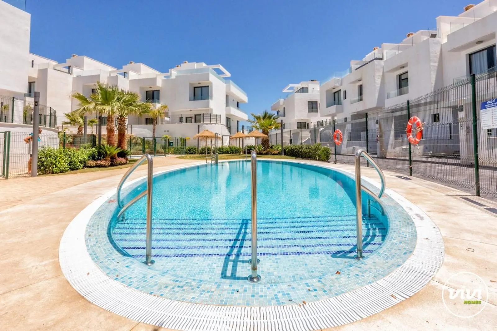 Vivi Homes -Zumo Pool, Jacuzzi, Gym & Sea View Fuengirola Spagna
