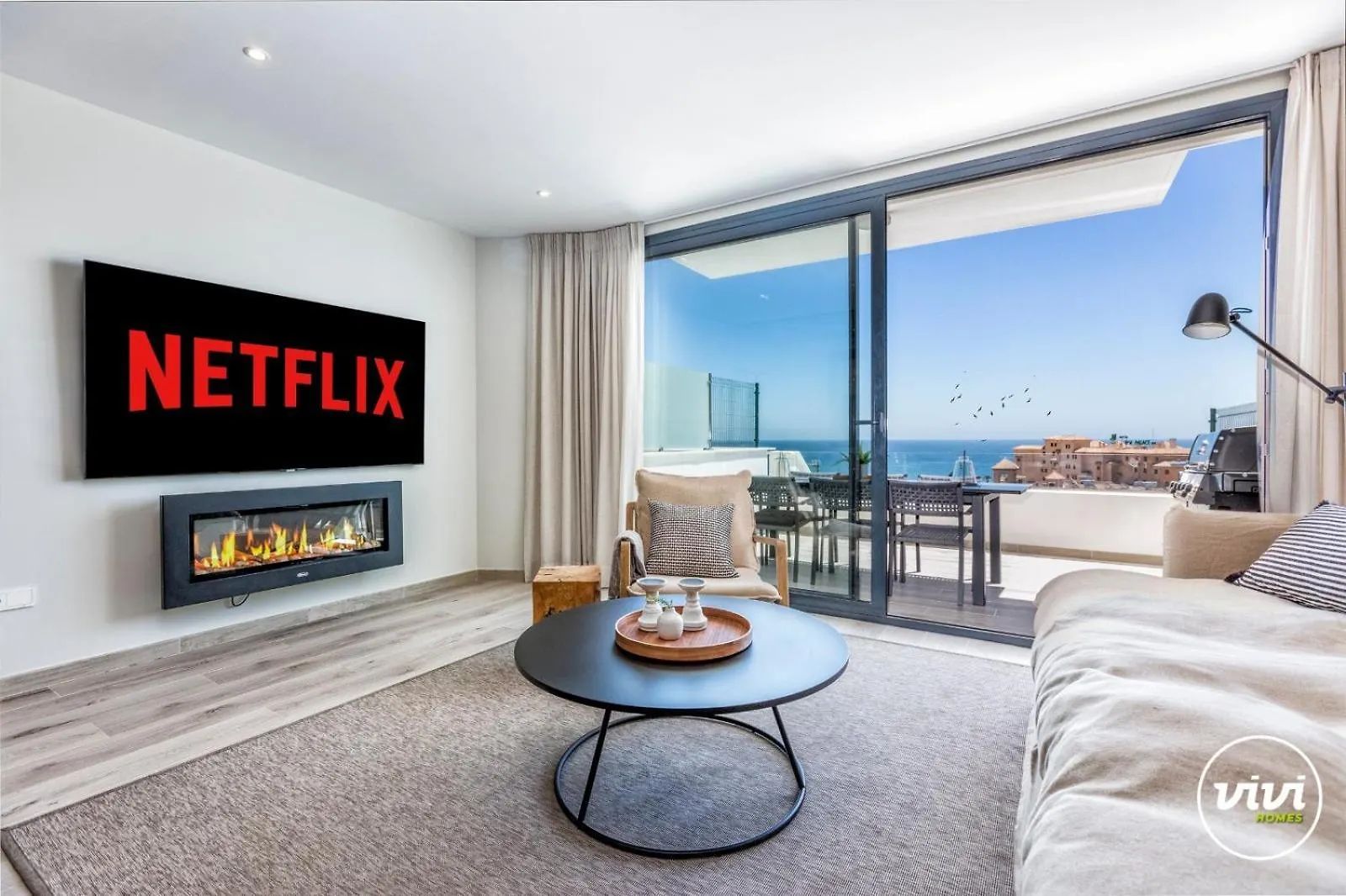 Vivi Homes -Zumo Pool, Jacuzzi, Gym & Sea View Fuengirola Spagna